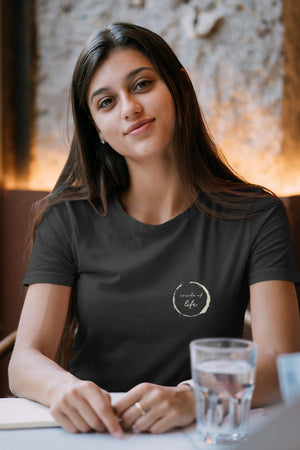 Café - a t-shirt de estilo suave do círculo da vida para mulheres