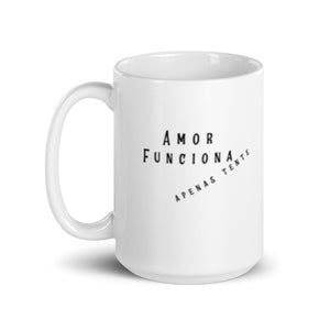 Caneca branca brilhante Love Works para uma xícara de bondade