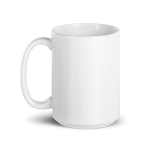 Apenas uma caneca brilhante branca lisa de boa qualidade